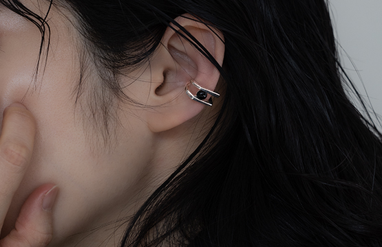 “Yugen”02 Earcuff [Onyx]